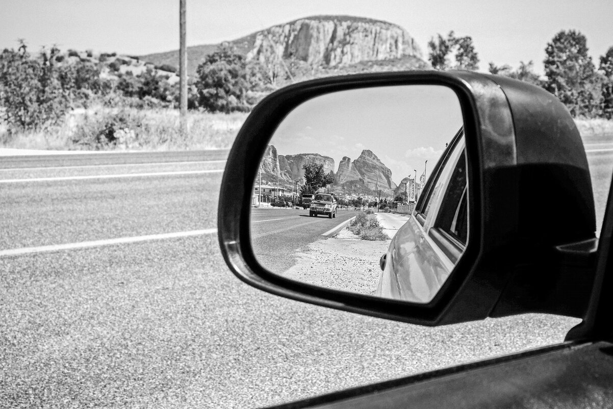 Вид в зеркале интереснее ;-) - Алексей Пышненко Вид в зеркале интереснее ;-) - Алексей Пышненко