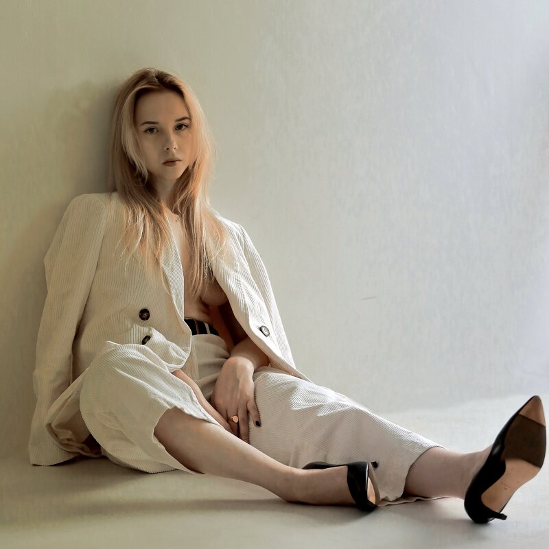 Утомленное солнце... - Леонид Утомленное солнце... - Леонид