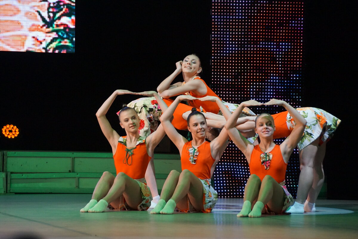 Задорный танец - Наталия Григорьева Задорный танец - Наталия Григорьева