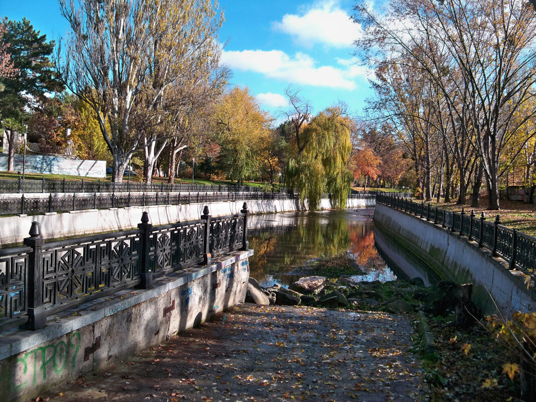 Осенний Салтир - Валентин Семчишин Осенний Салтир - Валентин Семчишин