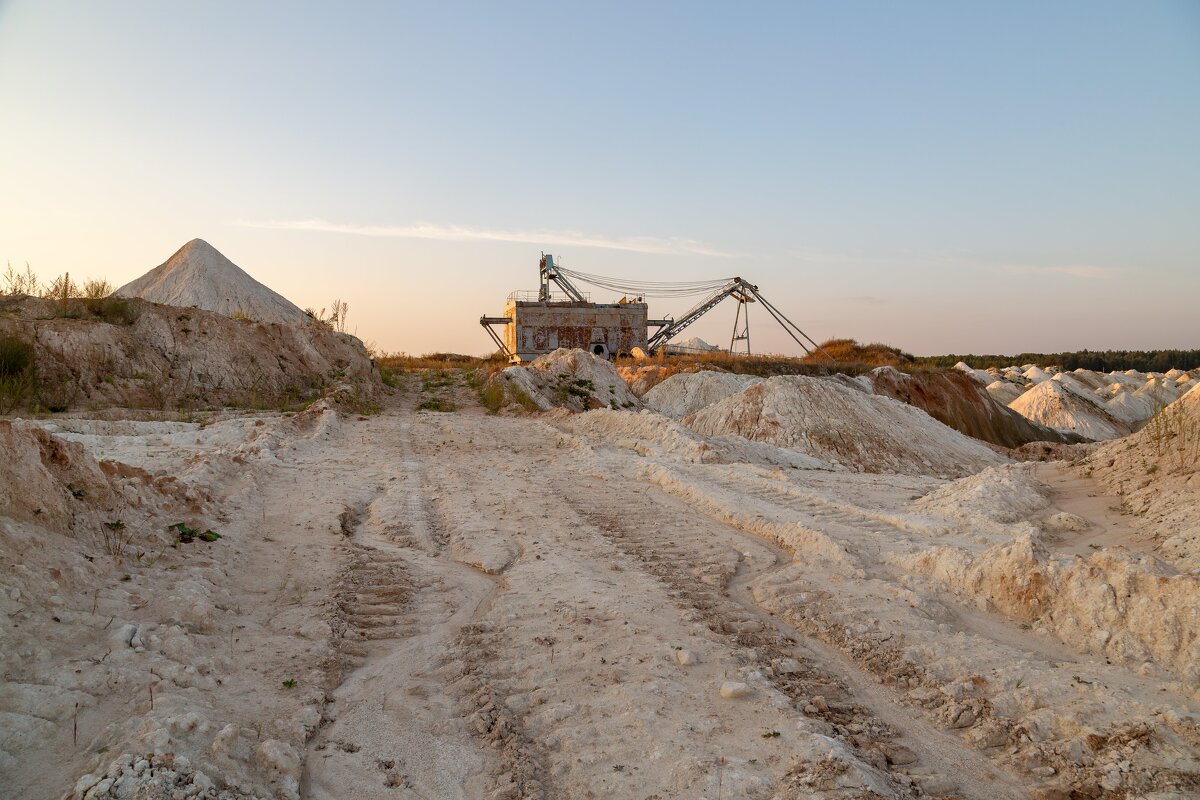На карьере. - Сергей Татаринов