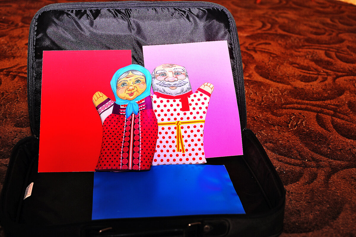 Бабушка с дедушкой - Юрий Гайворонскiий Бабушка с дедушкой - Юрий Гайворонскiий