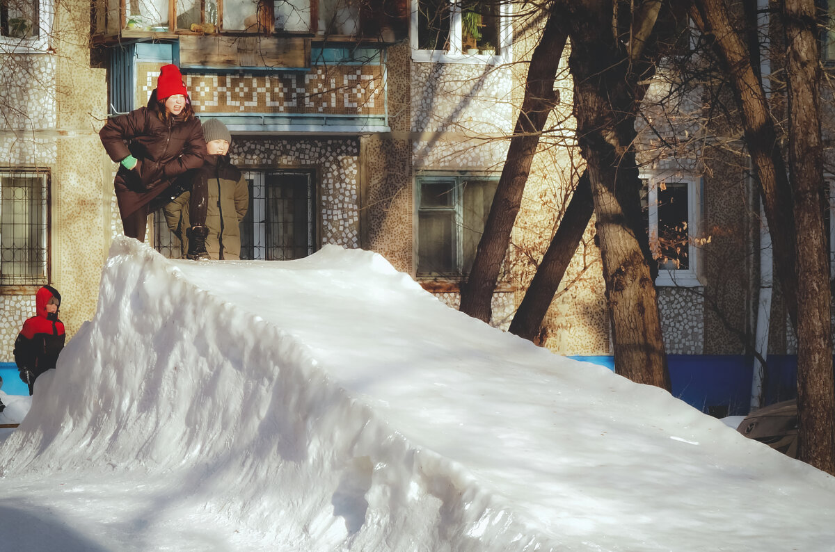 На дворовой горке - Сергей Царёв На дворовой горке - Сергей Царёв