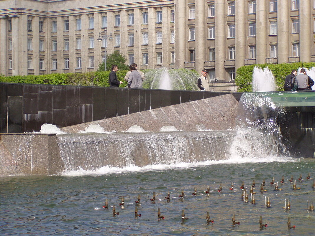 Фонтан в СПБ. Московский пр.. - vadim 