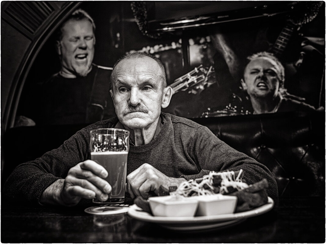 Завсегдатай - Анатолий ИМХО