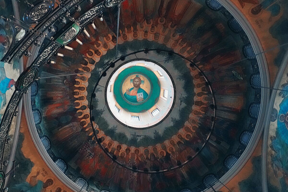 На своде купола Спас Вседержитель. - Татьяна Помогалова На своде купола Спас Вседержитель. - Татьяна Помогалова