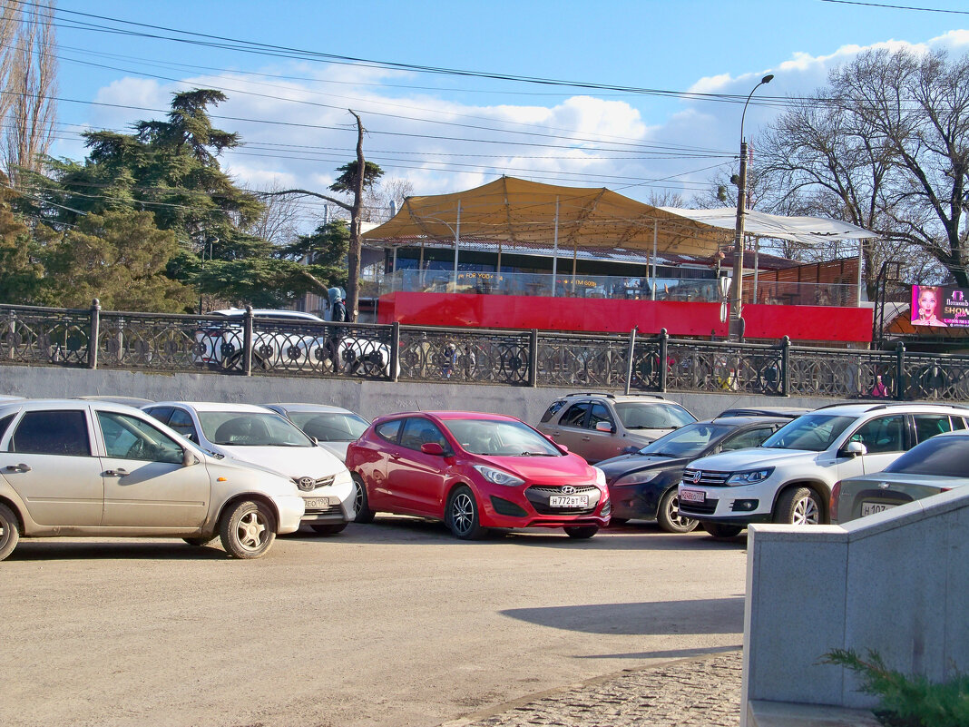 Автомобили отдыхают - Валентин Семчишин Автомобили отдыхают - Валентин Семчишин