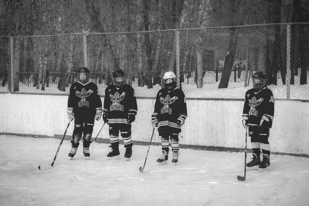 «Орлята» (чб) - Сергей Царёв «Орлята» (чб) - Сергей Царёв
