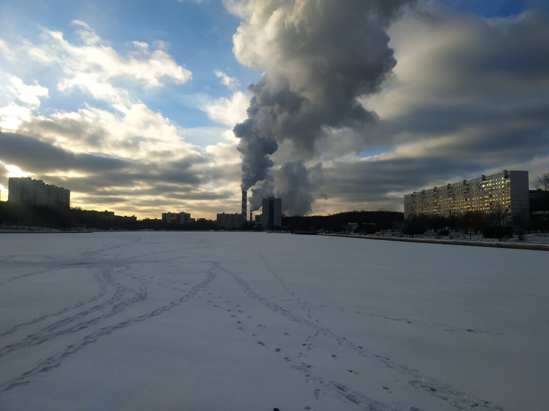 Моя Москва: тема с вариацией - Андрей Лукьянов Моя Москва: тема с вариацией - Андрей Лукьянов
