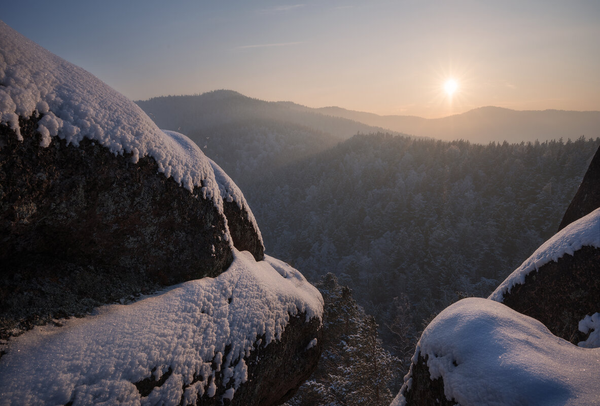 * - Александр Иванов * - Александр Иванов