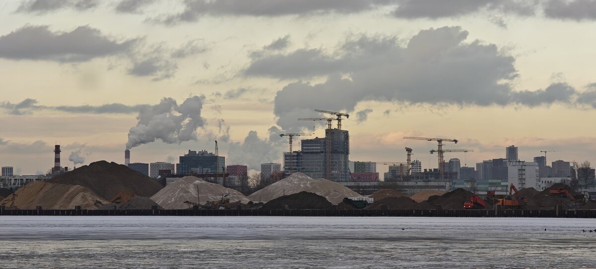 На речном трамвайчике от ЗИЛа до Печатников и обратно - <<< Наташа >>>