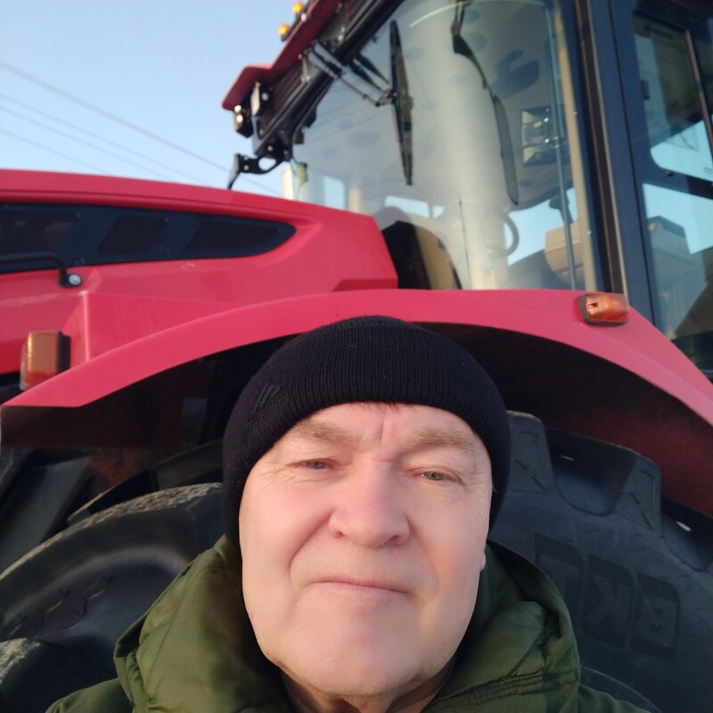 Тракторист - Андрей Хлопонин