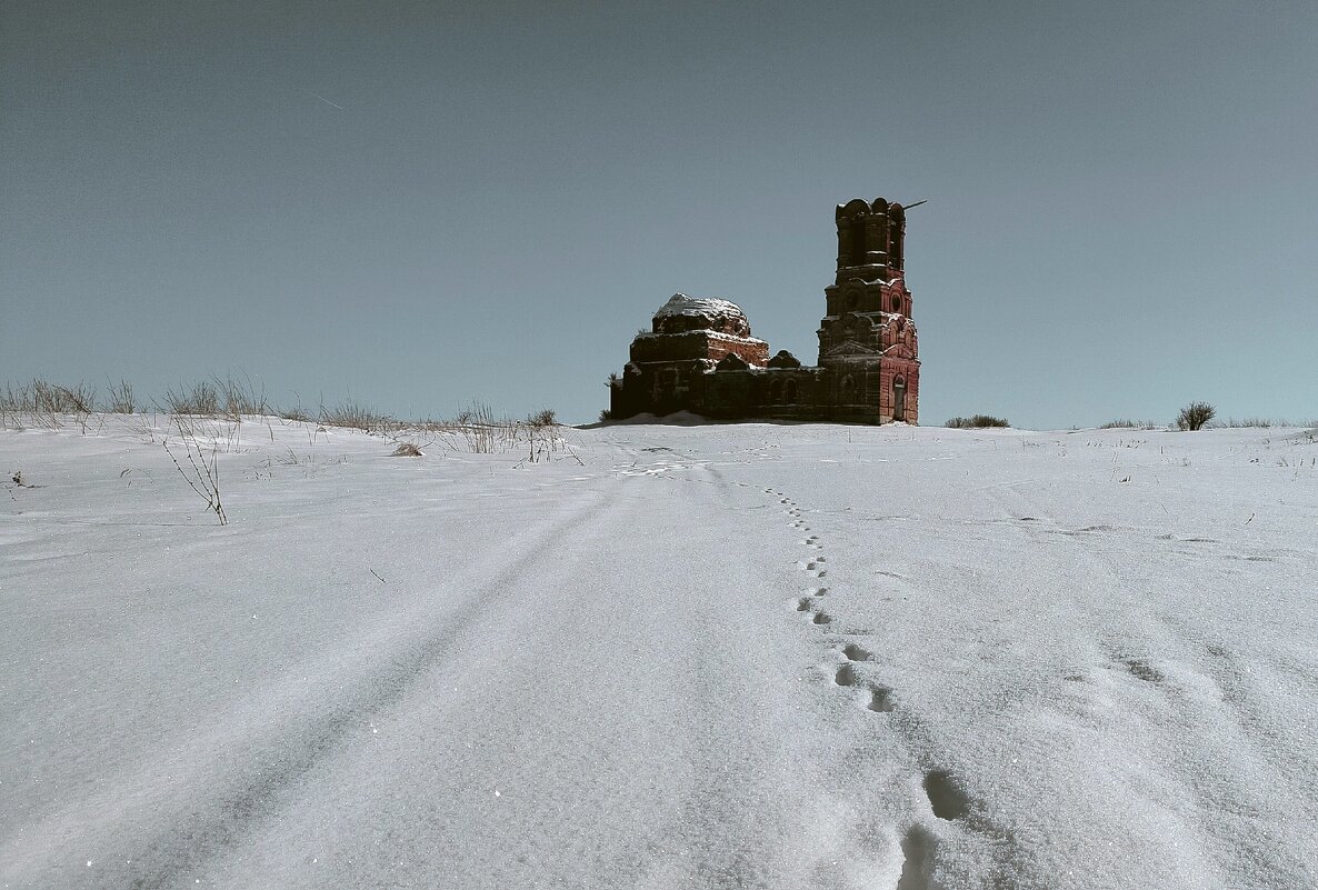 Заброшенное - Олег Денисов