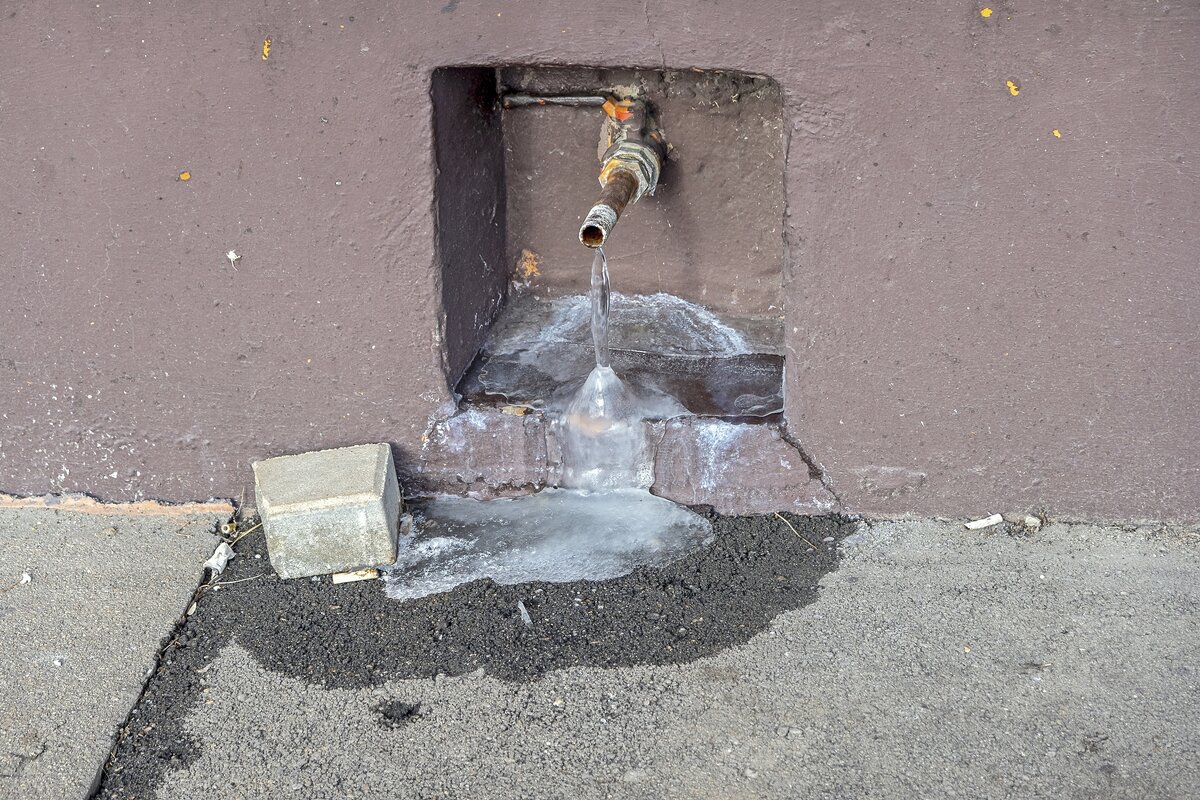 Протечка - Валерий Иванович