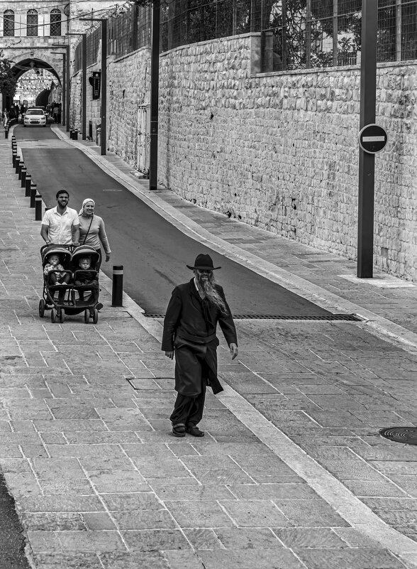 По Старому городу - Eugene * По Старому городу - Eugene *