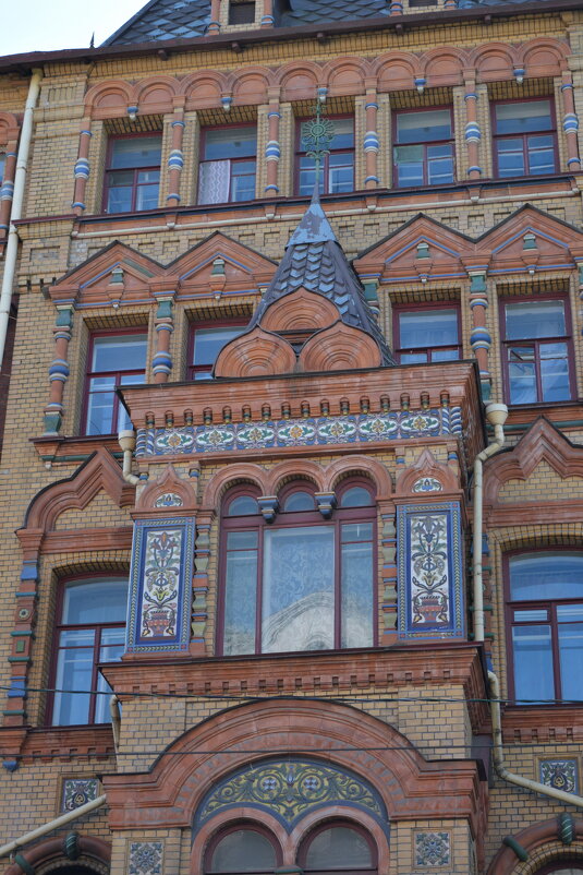 Доходный дом Никонова - Николай 