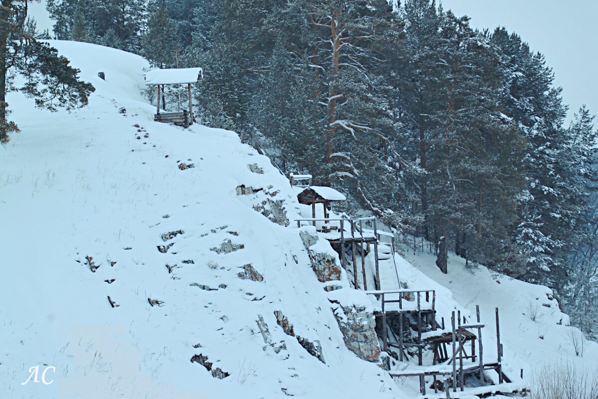 Декорации к фильмам - Любовь Сахарова