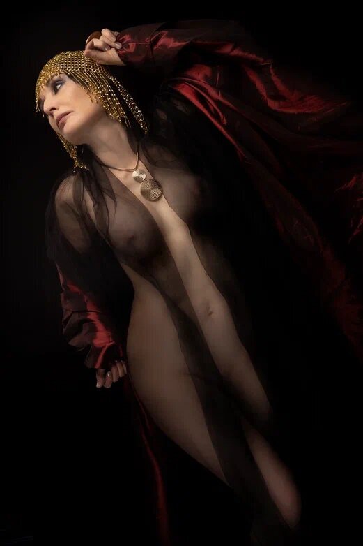 Благословен тот, кто одновременно свиреп и великолепен... - Оля Логвиненко Благословен тот, кто одновременно свиреп и великолепен... - Оля Логвиненко