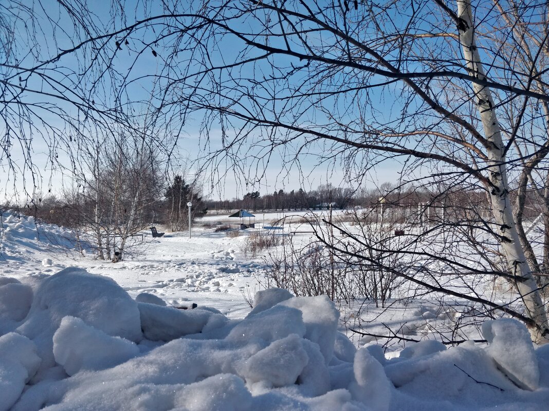 Февраль - Андрей Хлопонин Февраль - Андрей Хлопонин