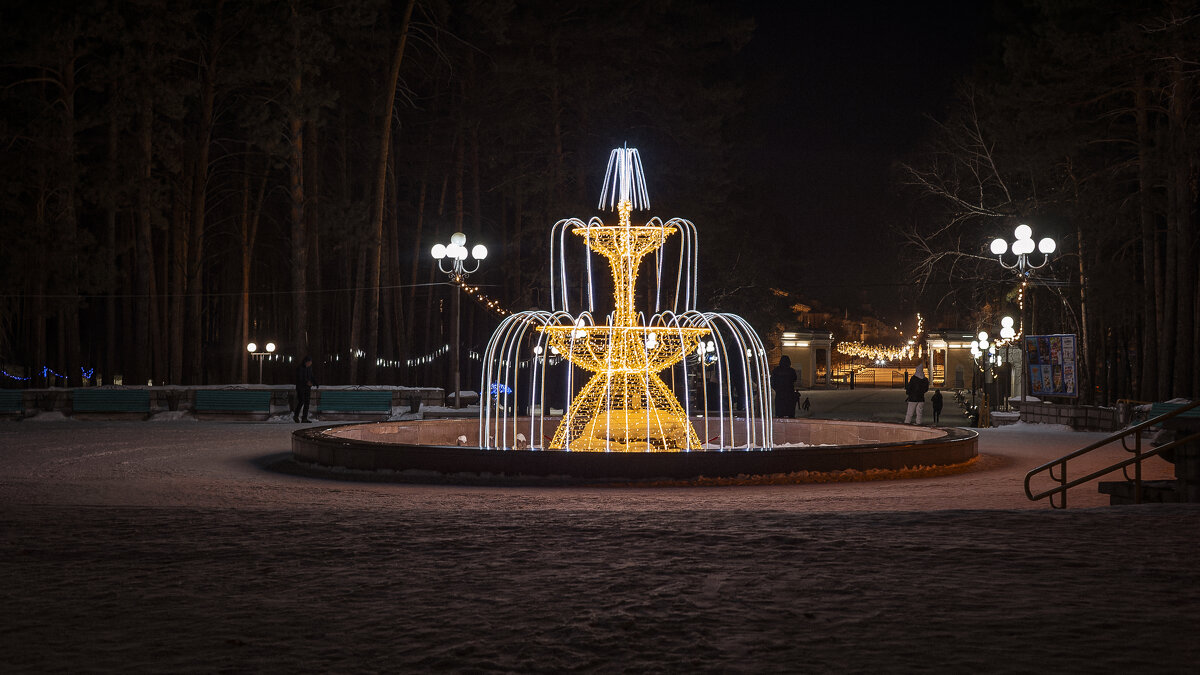 Зимний вариант фонтана. - Вадим Басов Зимний вариант фонтана. - Вадим Басов
