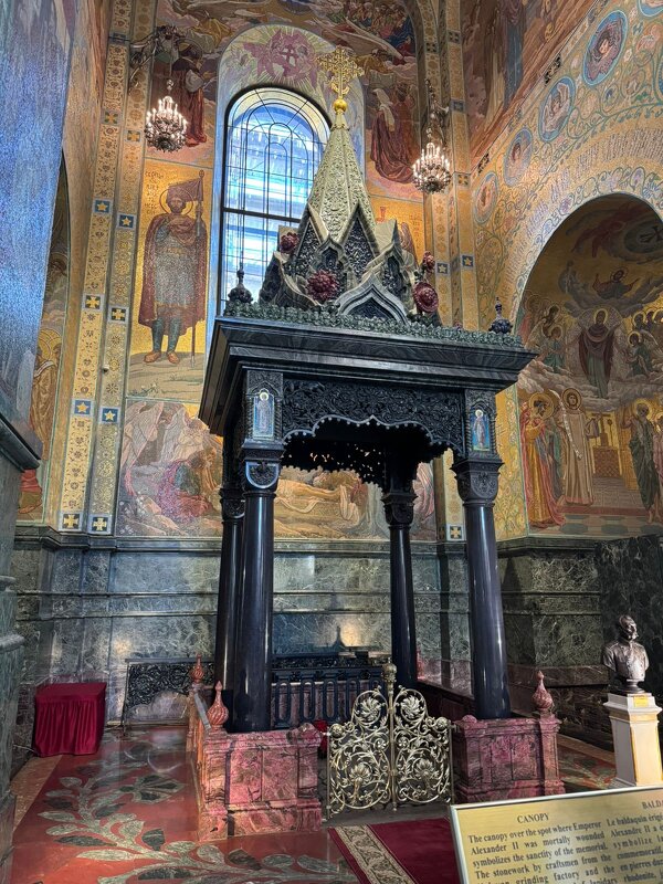 В Храме Спаса на Крови в Санк-Петербурге - Ирэн В Храме Спаса на Крови в Санк-Петербурге - Ирэн