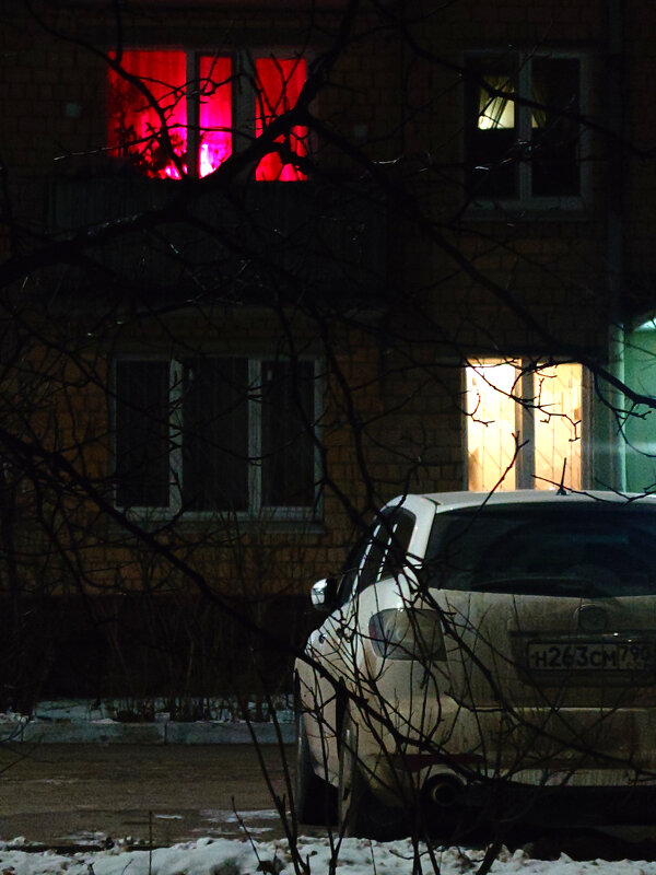 Такой разный свет таких обычных окон - Dar(k) Life