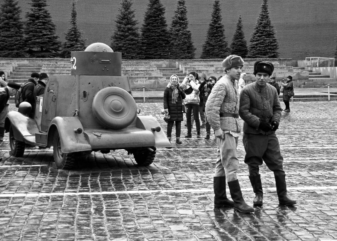 "Служили два товарища". (с) - Борис Бутцев "Служили два товарища". (с) - Борис Бутцев