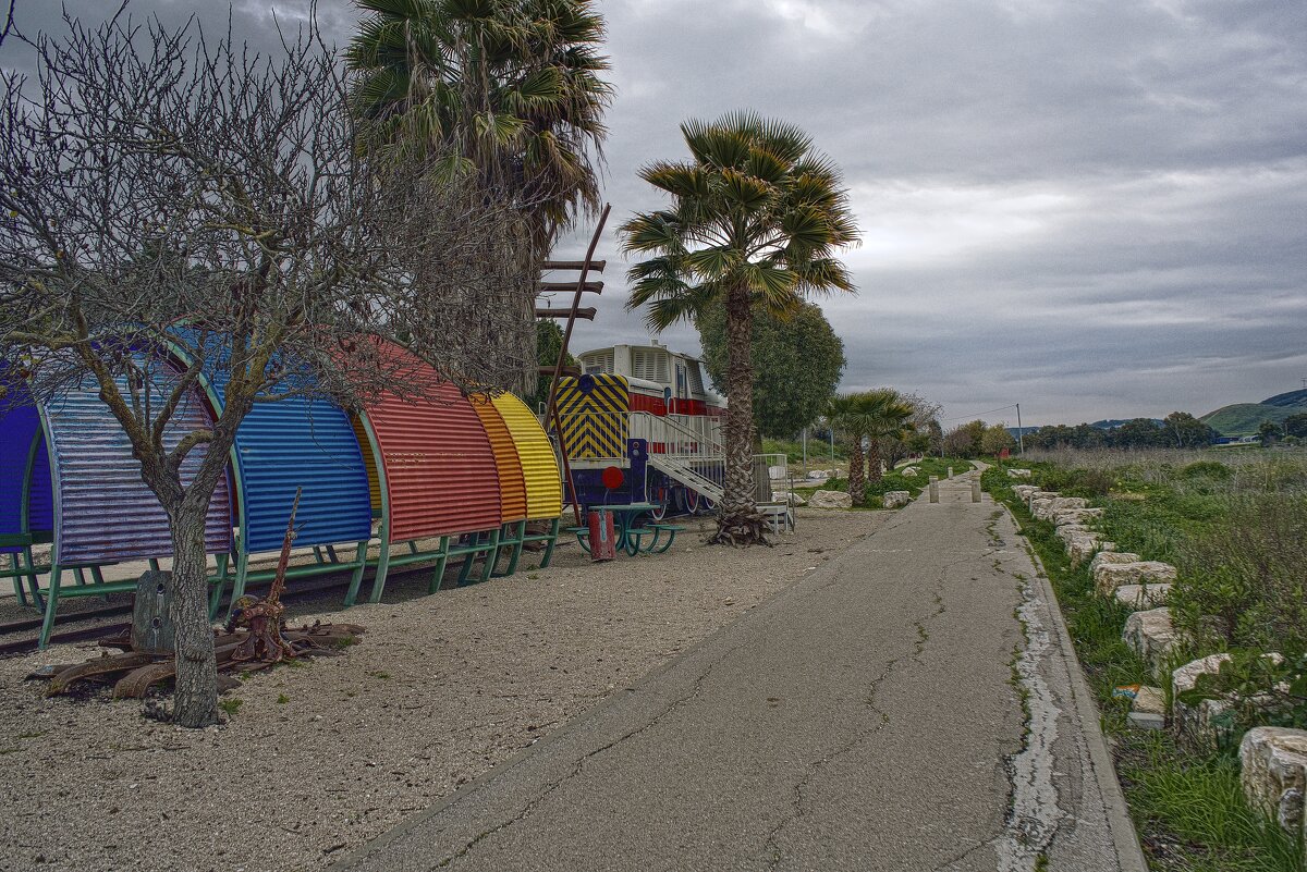 Железнодорожный музей Поезд в долине Кирьят Харошат Вальруй. Под Кирьят-Тивоном 2025г - ujgcvbif 