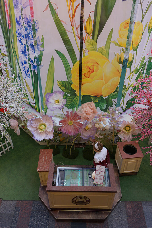 В Гум пришла весна - Ольга В Гум пришла весна - Ольга