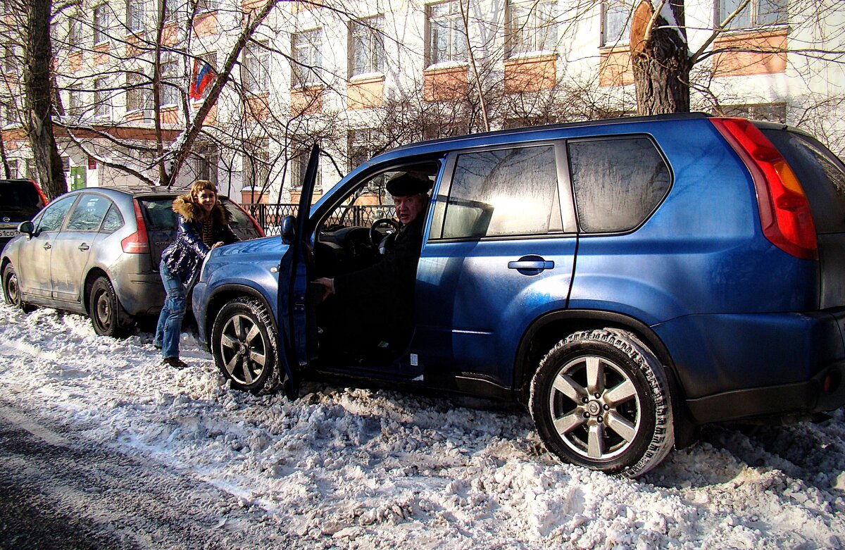 Парковка дело ответственное,,,) - Анатолий Колосов Парковка дело ответственное,,,) - Анатолий Колосов
