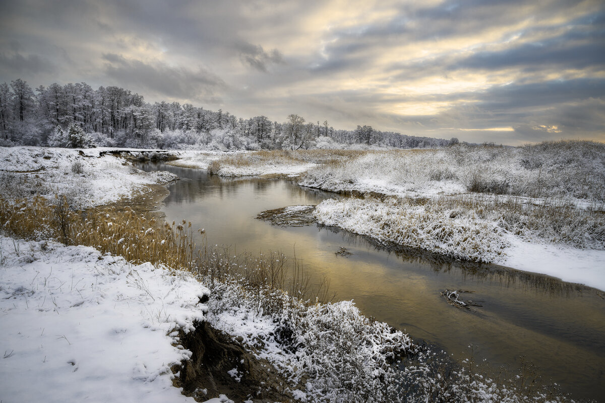 Золотая река в серебряных берегах - Валерий VRN