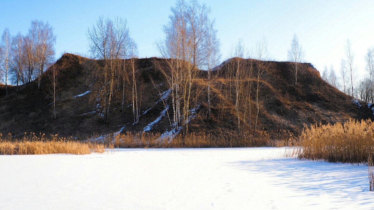 Рукотворный холм на бывшем карьере (репортаж из поездок по области). - Милешкин Владимир Алексеевич 