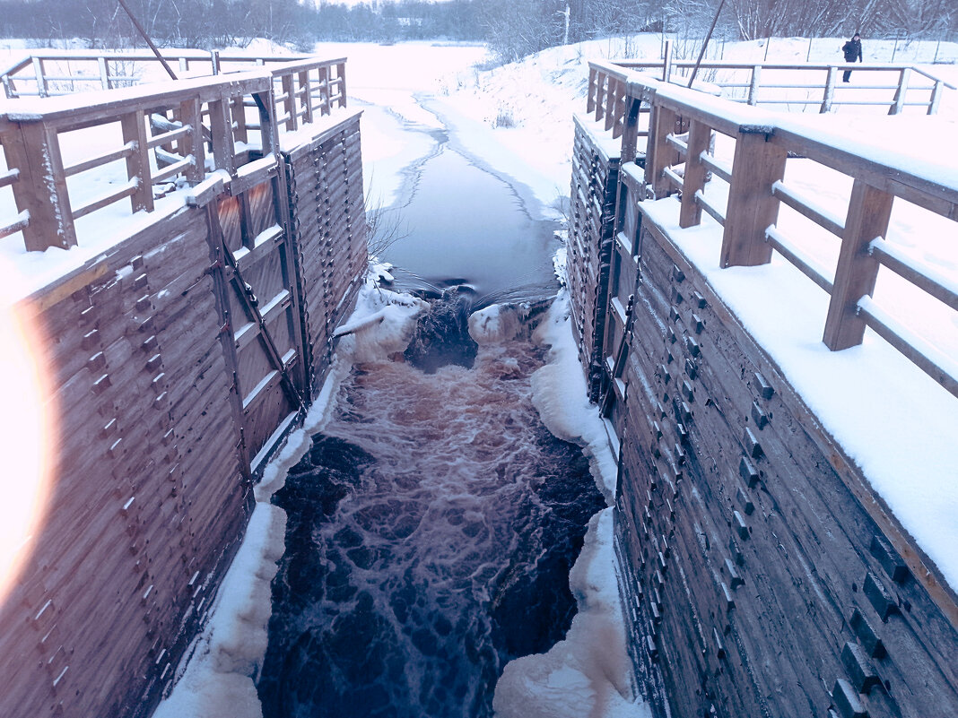Тихвинский шлюз - Сергей Кочнев