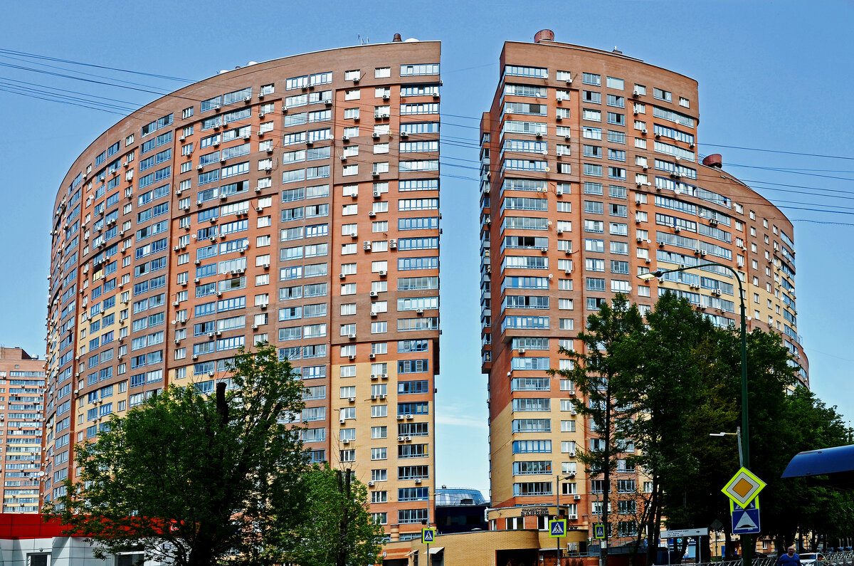 Дом треснул;-) - Валерий Пославский Дом треснул;-) - Валерий Пославский