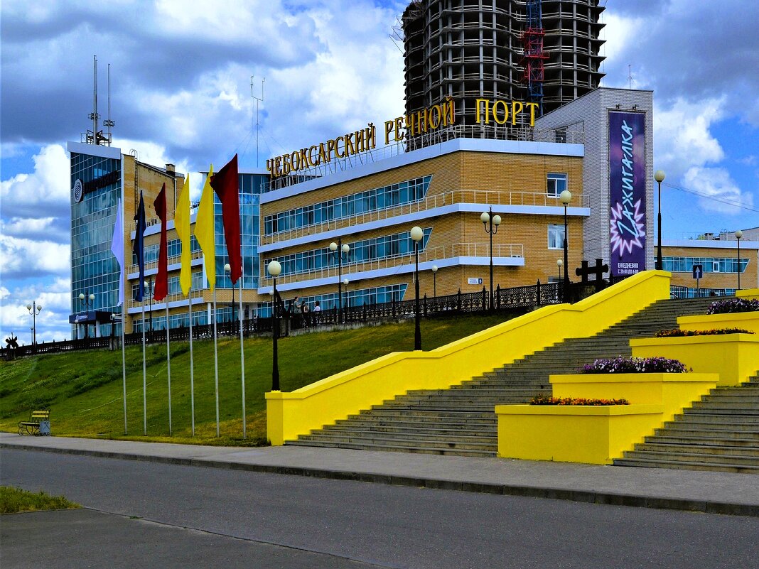 Чебоксары. Речной порт. - Пётр Чернега Чебоксары. Речной порт. - Пётр Чернега