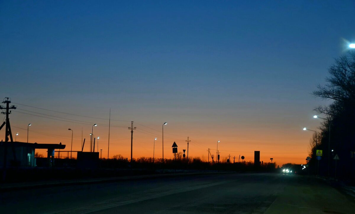 До свидание  зима и  февраль на закате. - Михаил Столяров