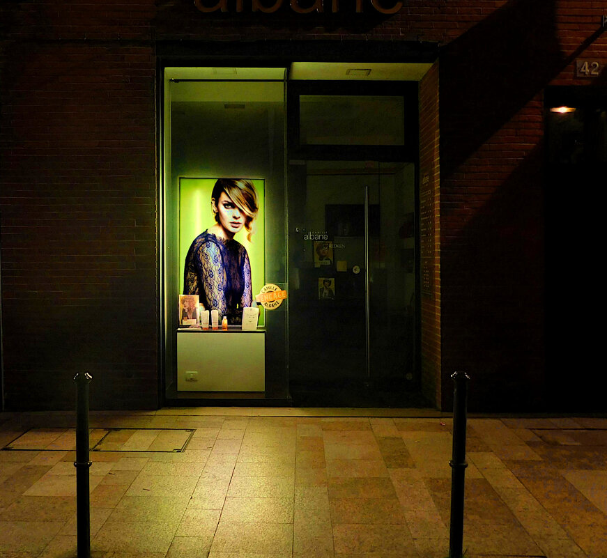 Autel - Helmut Levitt