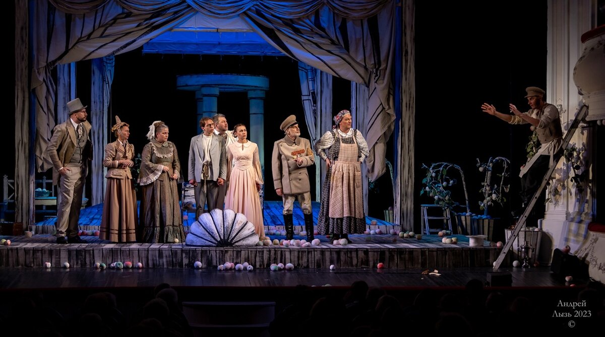 Донецкий государственный академический музыкально-драматический театр им. М.М.Бровуна - Андрей Lyz Донецкий государственный академический музыкально-драматический театр им. М.М.Бровуна - Андрей Lyz