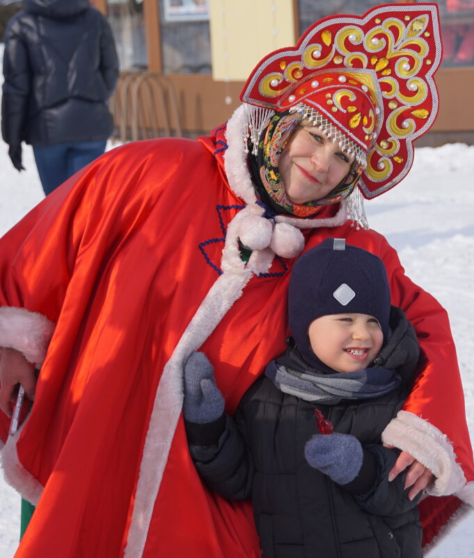 В обнимку с Масленицей - Наталия Григорьева В обнимку с Масленицей - Наталия Григорьева