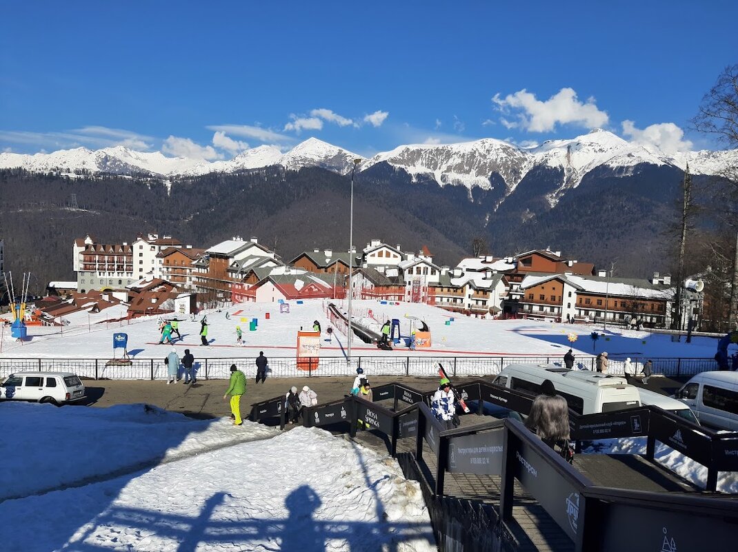 РОЗА ХУТОР - Tata Wolf