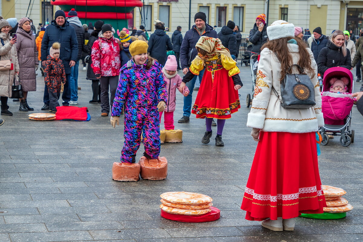 Масленица 2025 в Дмитрове. - Анатолий. Chesnavik. Масленица 2025 в Дмитрове. - Анатолий. Chesnavik.
