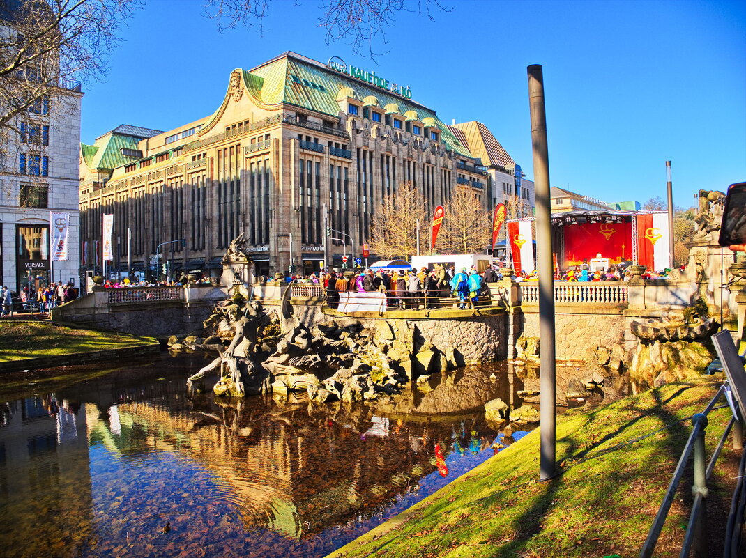 *** - Witalij Loewin