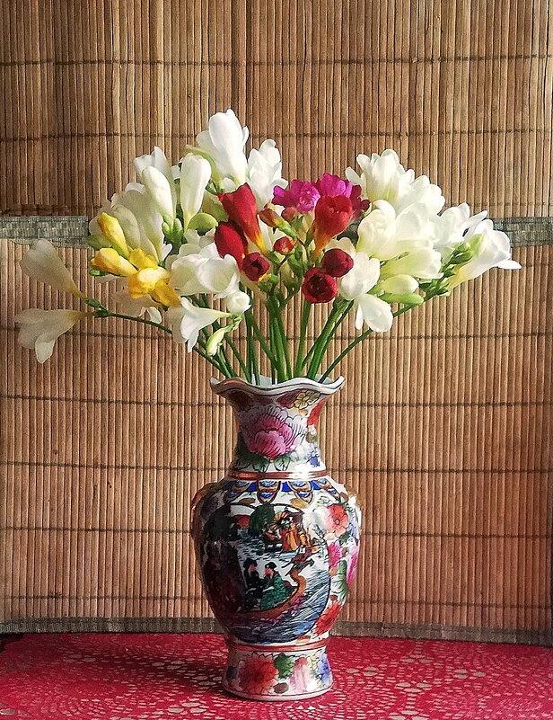 Фрезия - Ольга Довженко