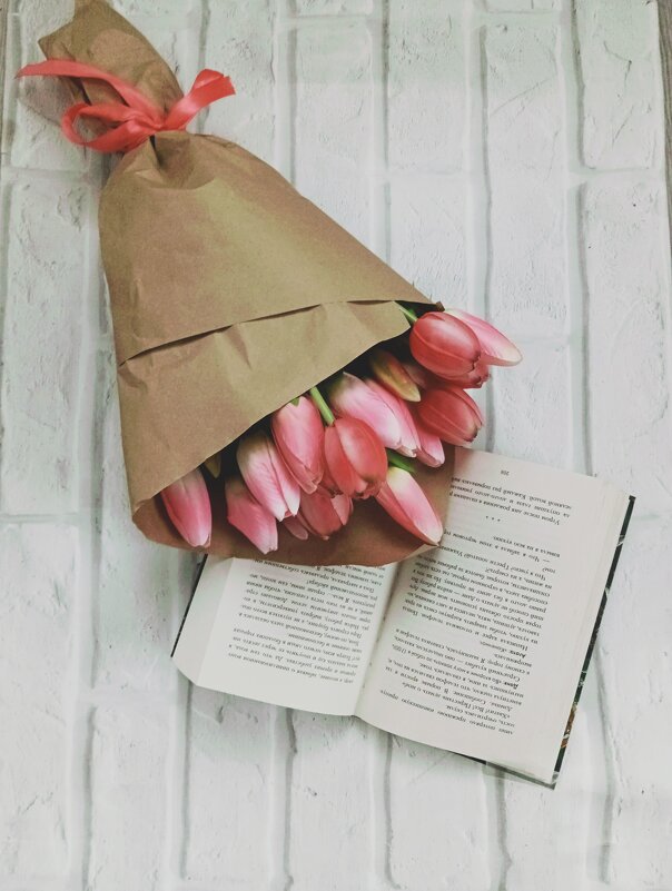 Вот и наступила весна, природа оживает. Скоро начнут цвести деревья и цветы. - Светлана Мишенёва