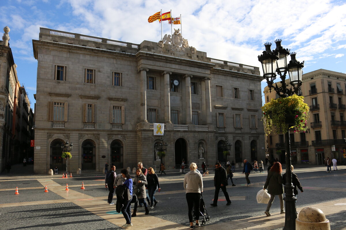 Улочки Барселоны - Ольга Улочки Барселоны - Ольга