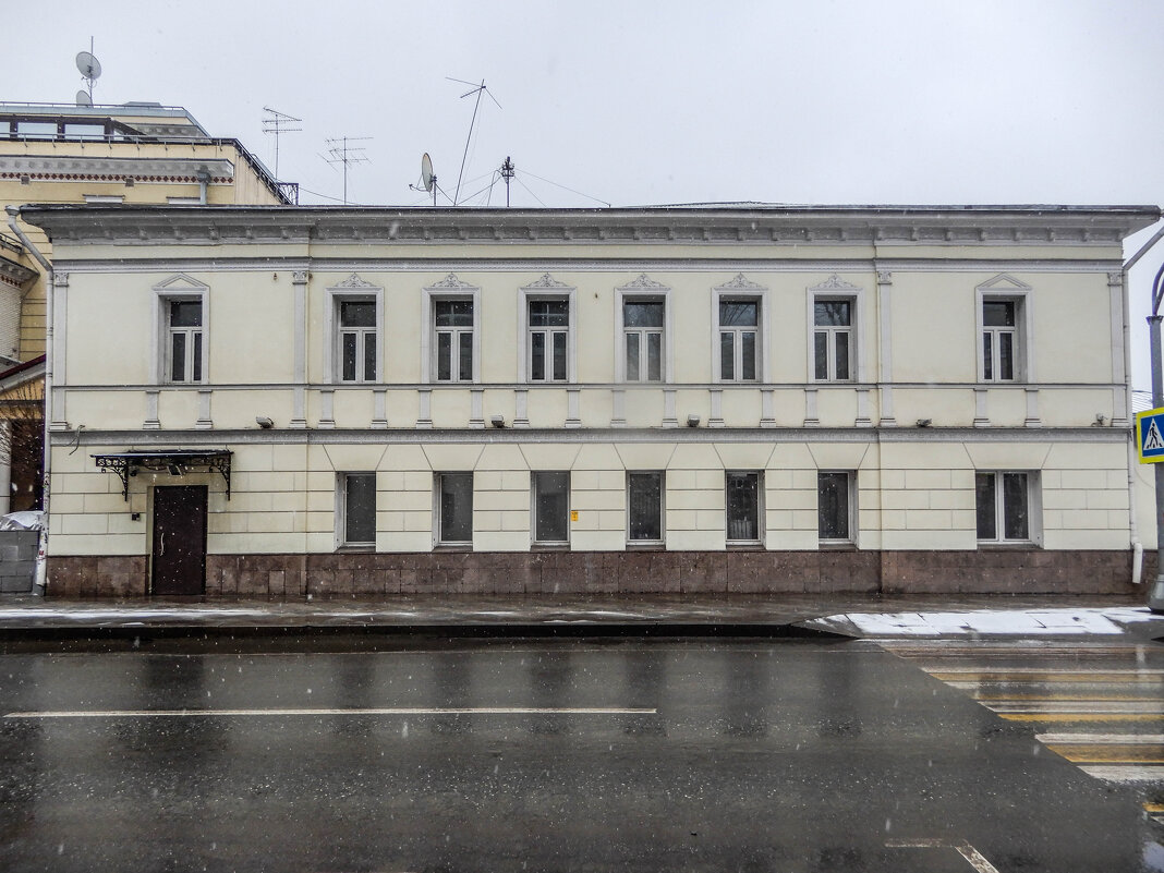 Доходный дом Е.П. Петрова с мастерскими и магазинами - Сергей Лындин Доходный дом Е.П. Петрова с мастерскими и магазинами - Сергей Лындин