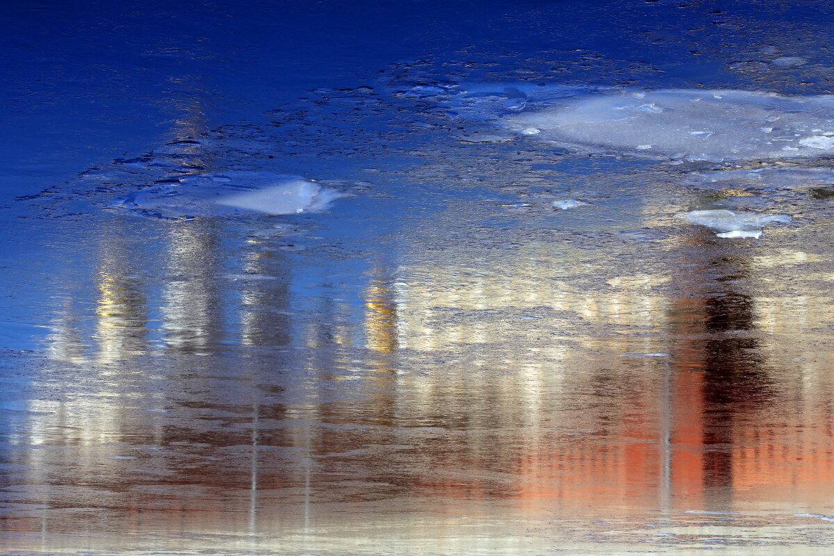 Кремлёвская набережная - Михаил Бибичков Кремлёвская набережная - Михаил Бибичков