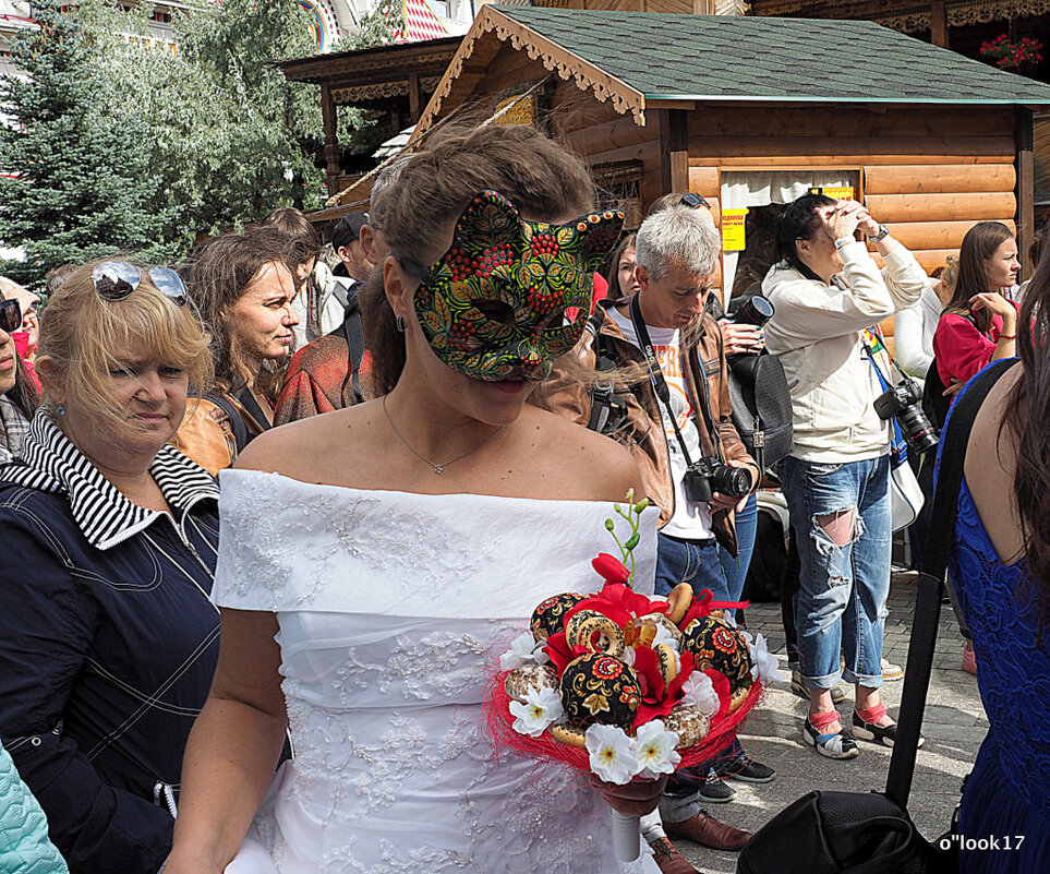 с праздником девушки - Олег Лукьянов с праздником девушки - Олег Лукьянов