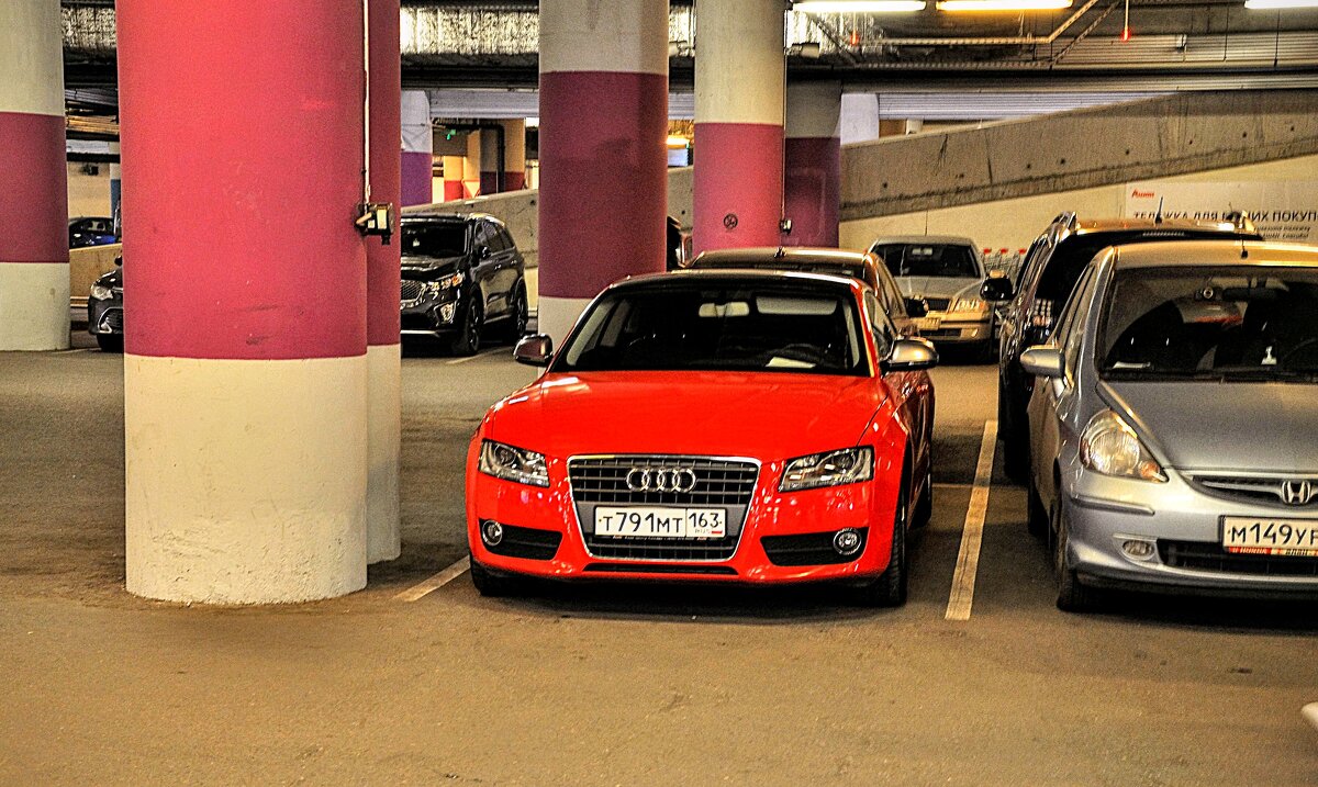 Парковка в ТРЦ Авиапарк,,, - Анатолий Колосов Парковка в ТРЦ Авиапарк,,, - Анатолий Колосов