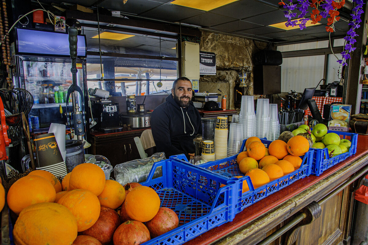 Свежевыжатый сок - Эмиль Свежевыжатый сок - Эмиль